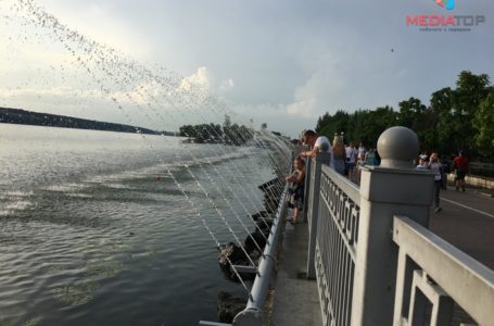 У Тернополі запустили фонтан завдовжки понад 100 метрів