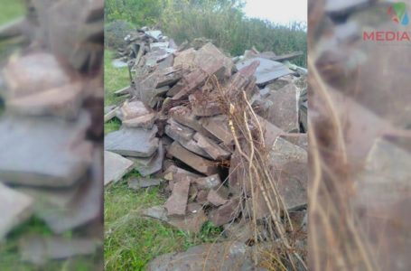 На Тернопільщині десятки єврейських надгробків викинули на смітник (Фото)