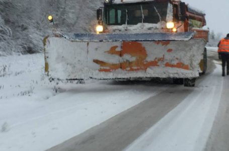 Під час снігопадів Тернополем обмежать рух вантажівок