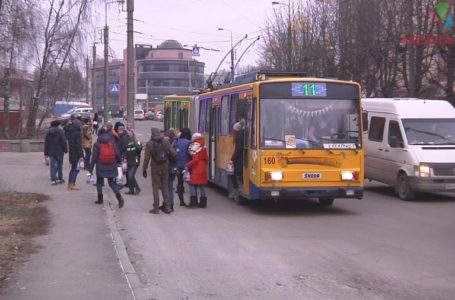 У Новорічну ніч Тернополем курсуватимуть маршрутки і тролейбуси