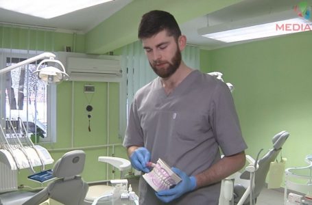 Більшість тернополян не вміють правильно чистити зуби (Відео)