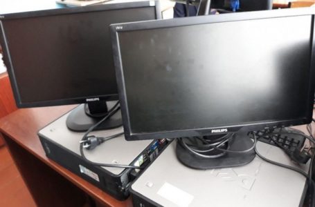 У Тернополі працівниця вишу викрала з аудиторії 16 комп’ютерів