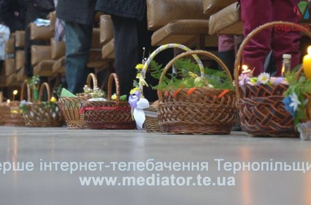 У Тернополі збирають святкові продукти для бійців АТО