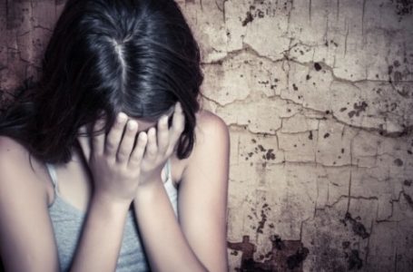На Тернопільщині жінку, яка врятувала дочку від згвалтування, затримали
