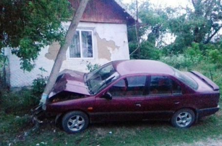 На Тернопільщині п’яний водій в’їхав в електроопору