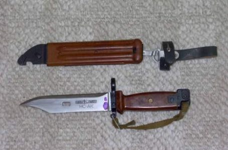 На Тернопільщині підприємець з ножем напав на односельчан