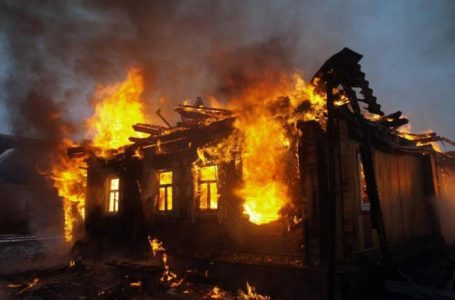 На Тернопільщині у вогні згоріла людина