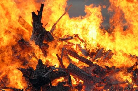 На Тернопільщині дідусь спалював сміття і згорів сам