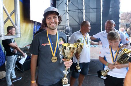 У Тернополі нагородили чемпіонів світу з водно-моторного спорту одразу у 3-х класах