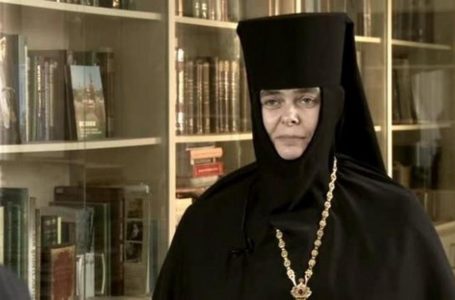 Духовенство і віруючі УПЦ покинуть Почаївську лавру лише в гробах, – ігуменя Серафима