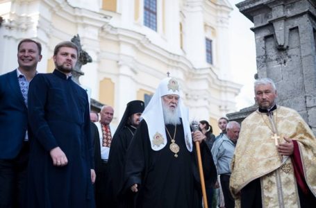 Автокефальна православна церква в Україні: що чекає віруючих