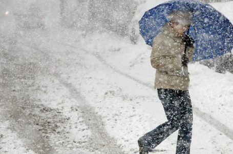 Мокрий сніг, мороз та ожеледицю прогнозують синоптики на Тернопільщині