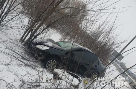Неподалік Тернополя ДТП: водій задрімав за кермом і врізався у маршрутку
