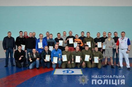 Команда Головного управління Нацполіції Тернопільщини виборола першість з боротьби самбо (Відео)