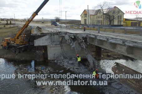 На Тернопільщині аварійний міст замінять на металевий (Відео)
