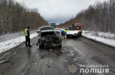 На Тернопільщині іномарка влетіла у фуру, водій в комі