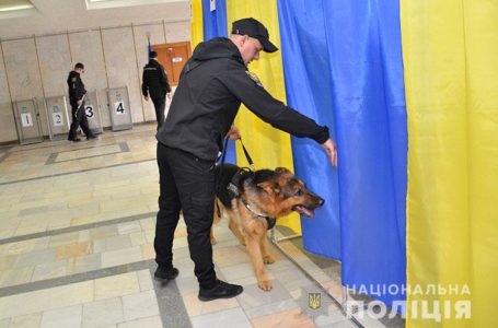 Напередодні виборів тернопільські правоохоронці обстежили виборчі дільниці та округи (Відео)