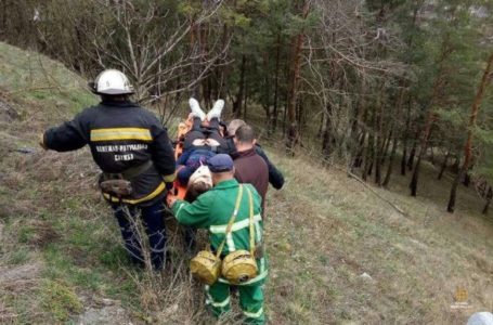 У Кременці неповнолітня студентка впала з кількаметрової висоти на горі Бона