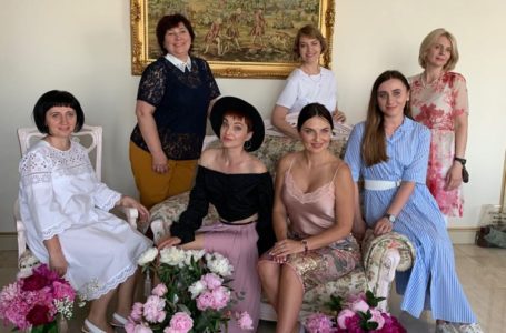 Спільно стати на захист материнства і дитинства закликають ділові жінки Тернополя
