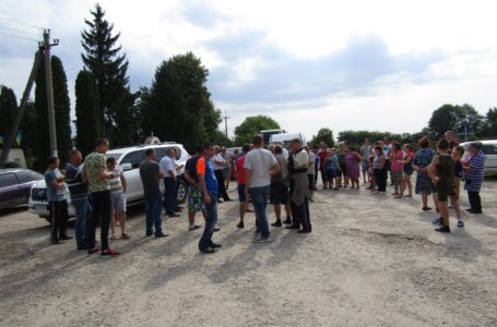 На Чортківщині протестувальники перекрили дорогу державного значення (Фото)