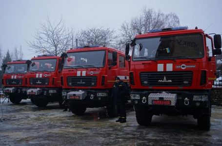 Рятувальники Тернопільщини отримали сучасні пожежні автомобілі (Відео)
