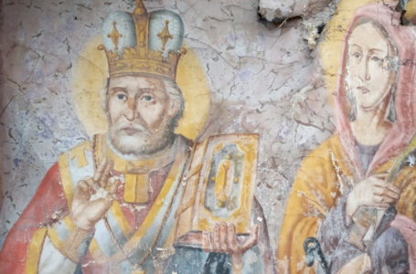 У церкві на Тернопільщині знайшли ікони, яким понад 100 років (Фото)