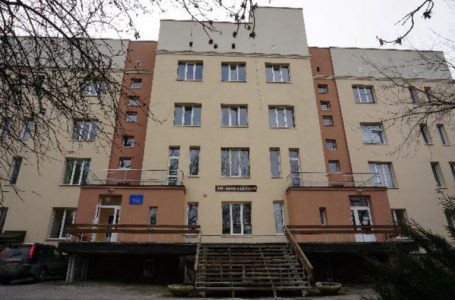 У лікарнях Тернополя – четверо людей з підозрою на COVID-19. Троє з них – діти
