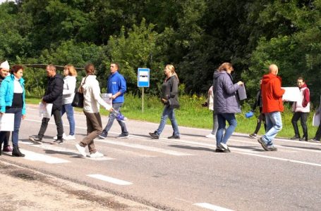 Ліквідувати гімназію! На Кременеччині протестують проти економії на дітях