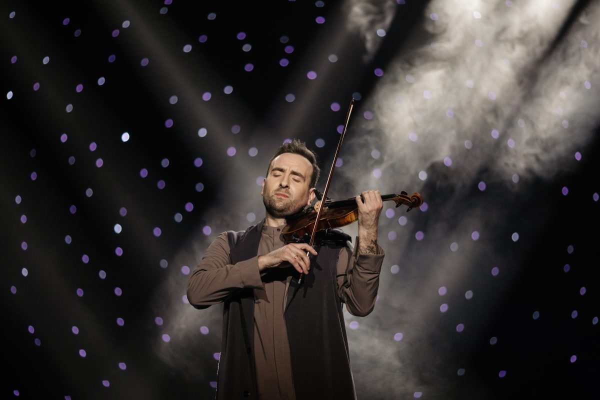 Найвідоміший скрипаль України Олександр Божик запрошує на свої концерти у Тернополі