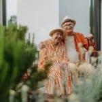 55 лет свадьбы — поздравления: символика изумрудной свадьбы и лучшие слова для пары