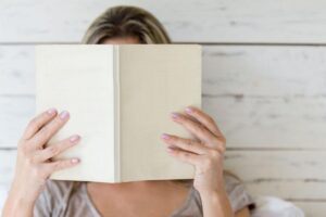 Біла книга це: інформаційно-аналітичний документ, що допомагає державі та бізнесу знаходити чіткі рішення в складних ситуаціях