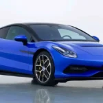 Синий электросуперкар Denza Z от BYD в версии Coupe