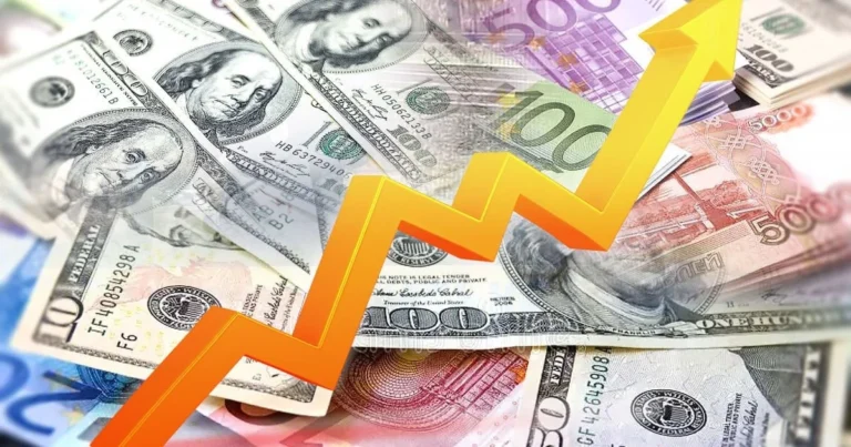 Долар і євро стрімко дорожчають: курси НБУ на 15 липня
