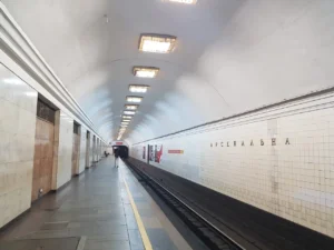 Глибина метро Арсенальна: 105,5 метра під Печерськими пагорбами