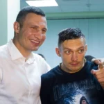 Александр Усик и Виталий Кличко на совместной встрече