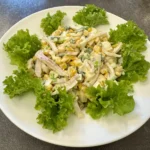 Класичний салат з кальмарами: ніжний рецепт для будь-якого столу