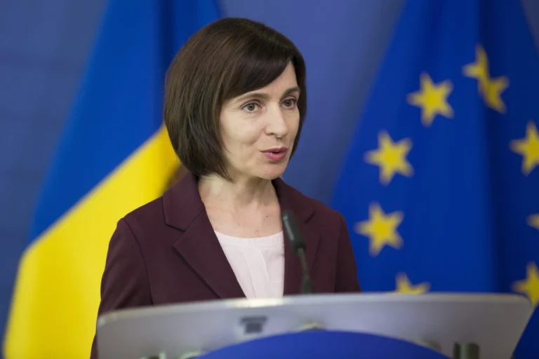 Майя Санду сім’я: батьки, сестра та особисте життя