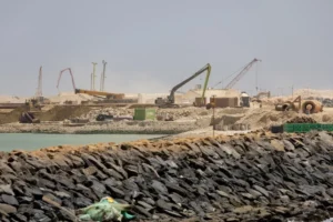 Будівництво нового порту DP World на узбережжі Фуджейри в ОАЕ