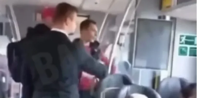 Пасажири виштовхали з польського потяга чоловіків, які ображали українського підлітка
