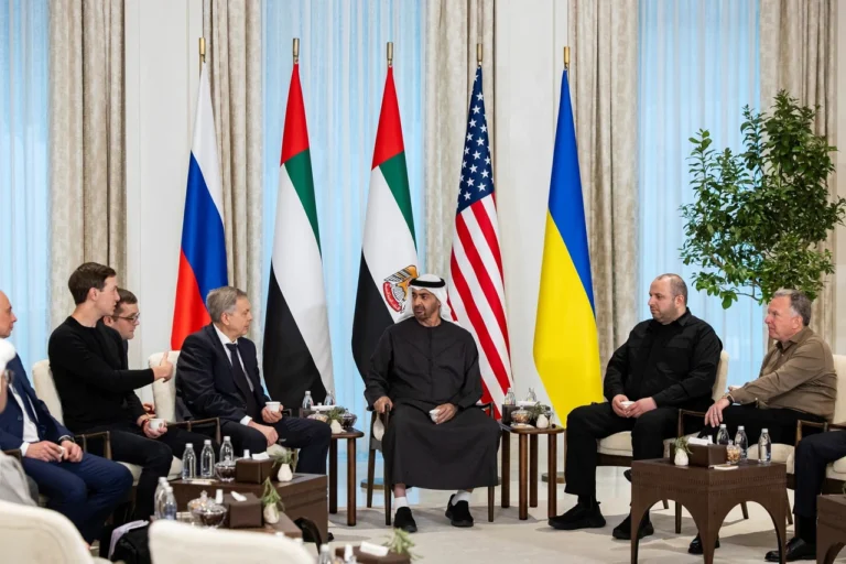 Переговори в Абу-Дабі: тристоронні перемовини України, США та Росії у 2026 році
