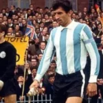 Антонио Раттин в форме Аргентины во время матча ЧМ-1966