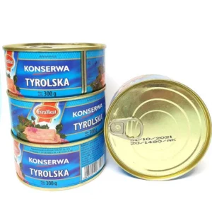Банки консервів Tyrolska з датою придатності на відкритій кришці