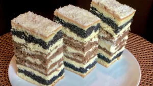 Сирна вишиванка рецепт: класичний галицький пляцок з маком і сиром