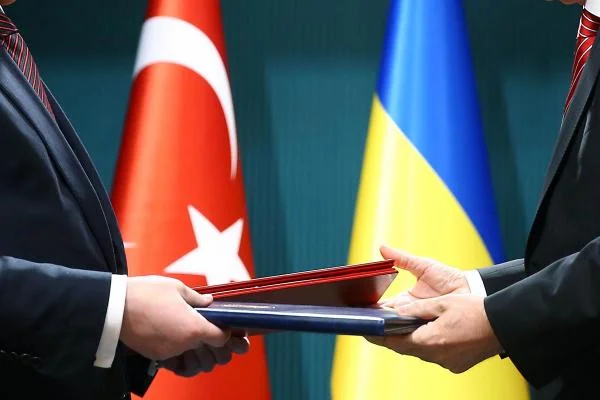 Угода з Туреччиною: політична подяка чи економічний ризик?