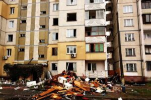 Вибухова хвиля пошкодила новобудову Київміськбуду