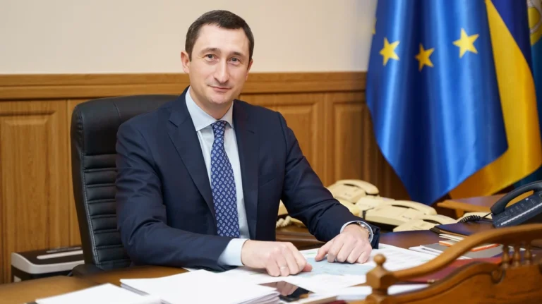 Олексій Михайлович Чернишов: біографія, кар’єра та ключові етапи