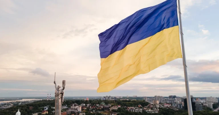 Старий прапор України: історія синьо-жовтих барв